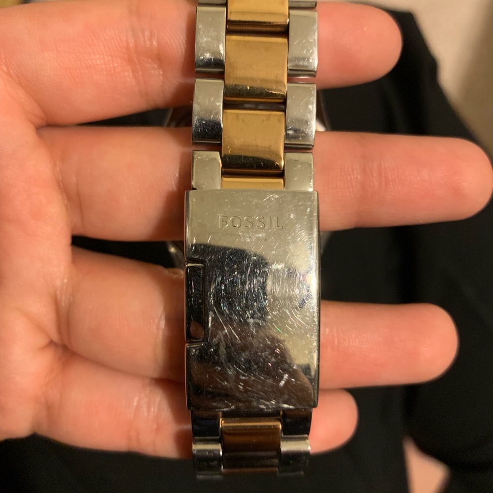 FOSSIL WATCH - Picture 3 of 6